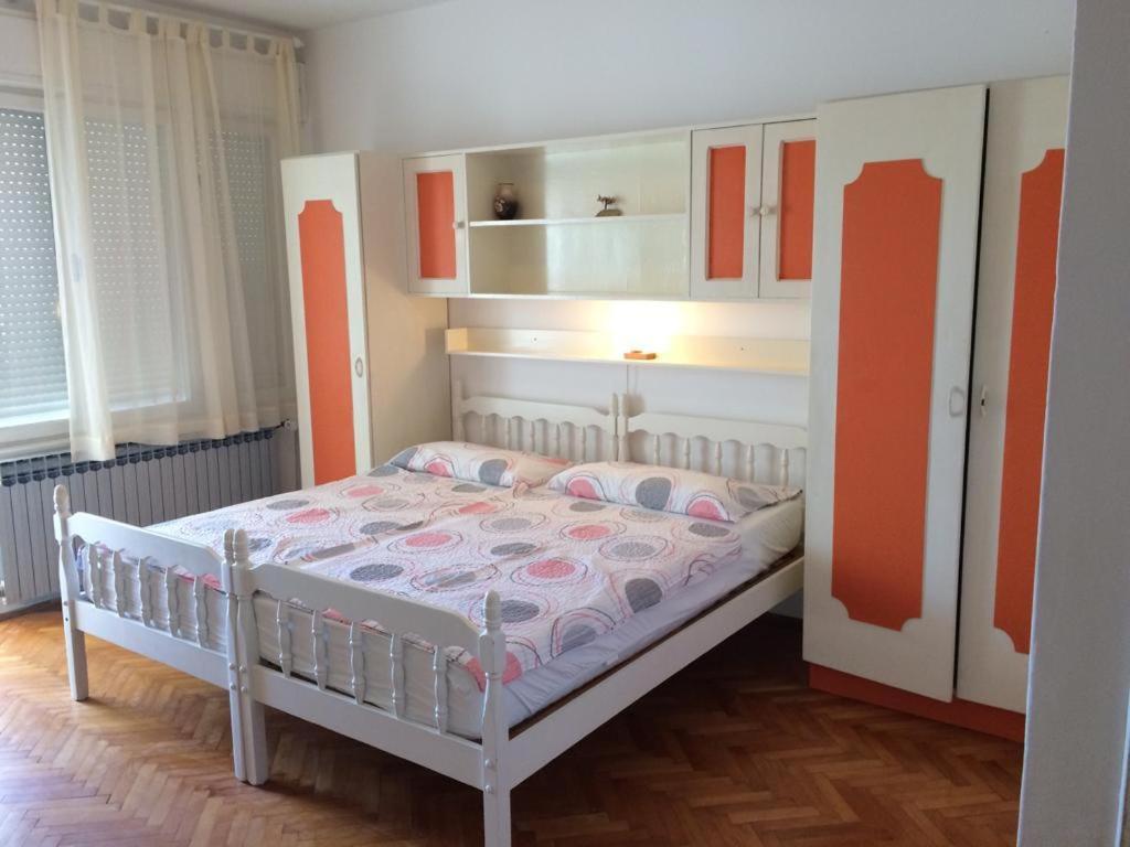 Apartman I Sobe Marijana Rab Town Exterior foto